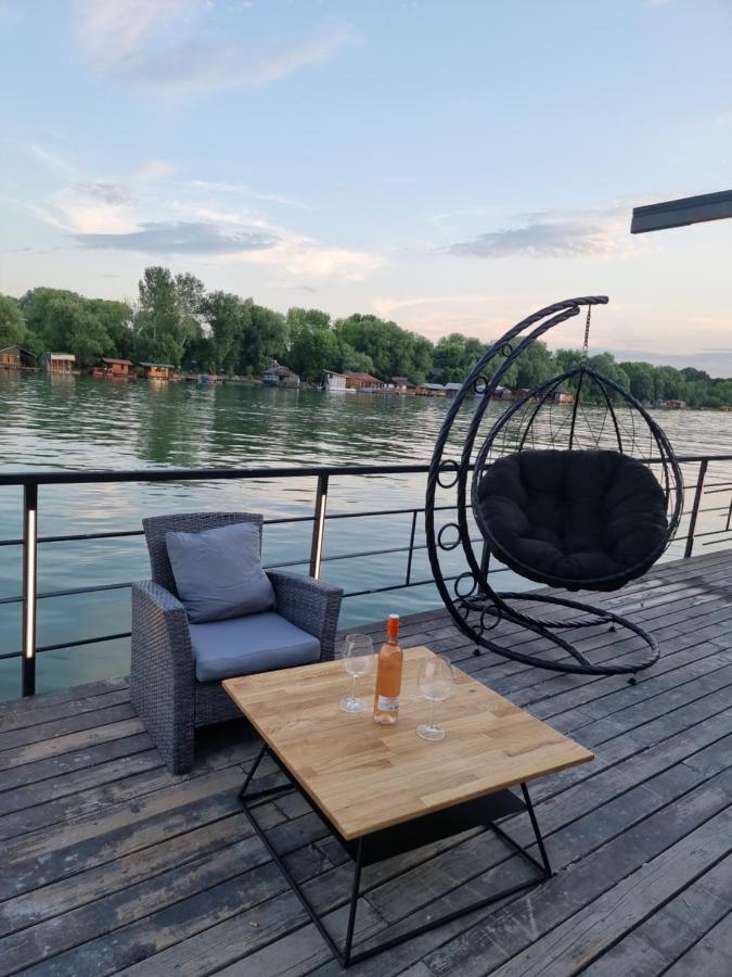 Swan Hotel Белград Екстериор снимка