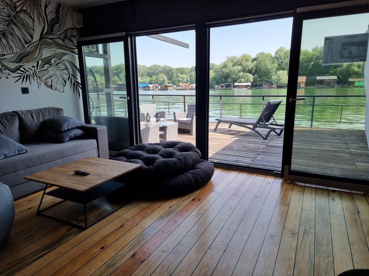 Swan Hotel Белград Екстериор снимка