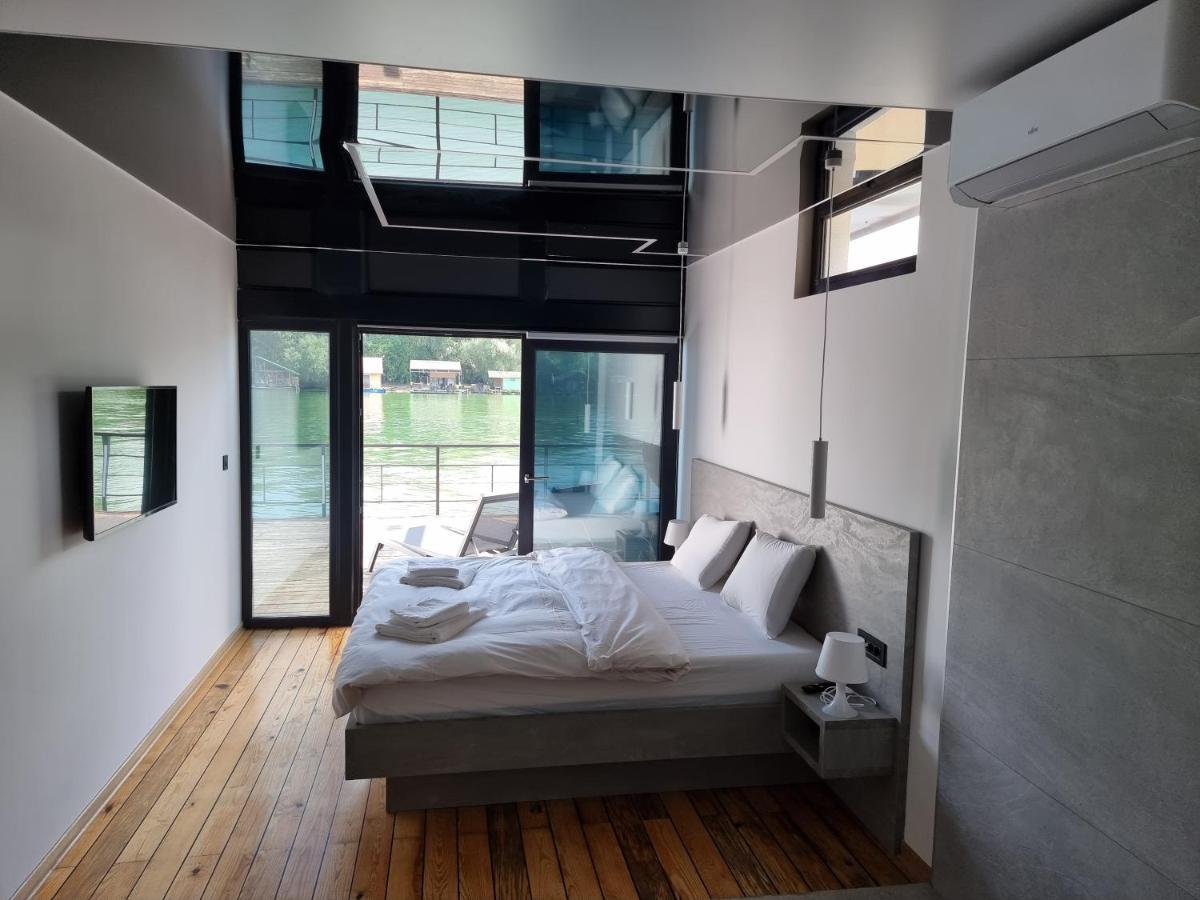 Swan Hotel Белград Екстериор снимка