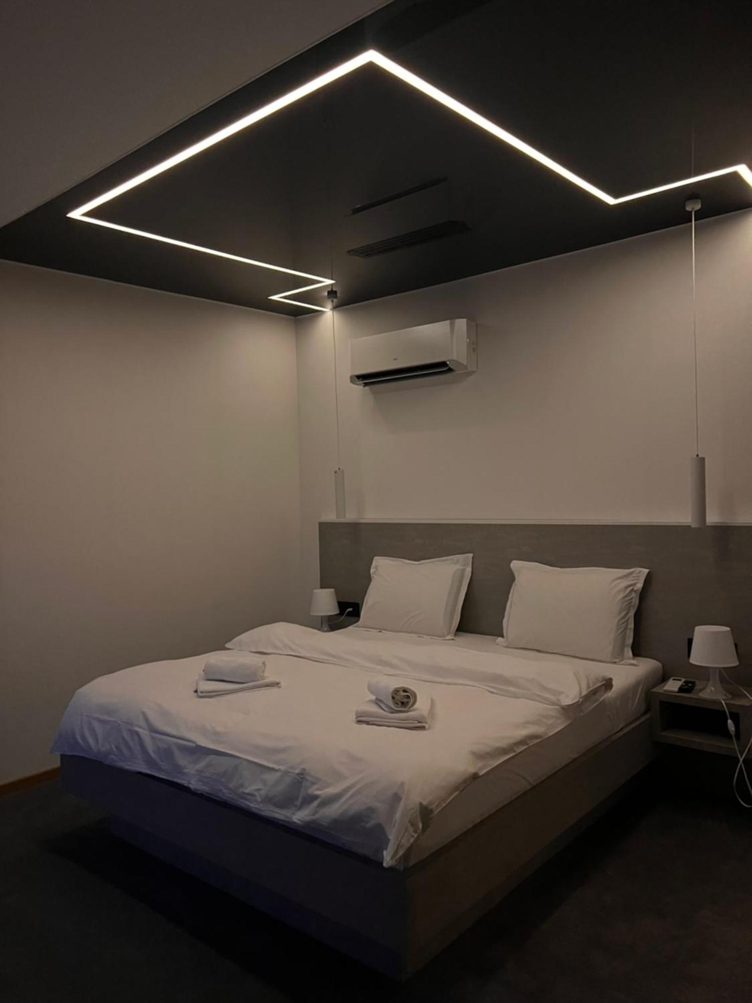 Swan Hotel Белград Екстериор снимка